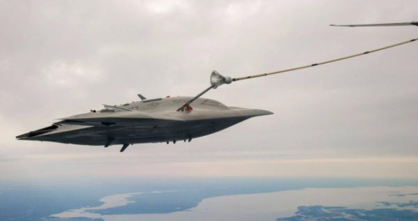 X-47B Demonstrates Unmanned Aerial Refueling